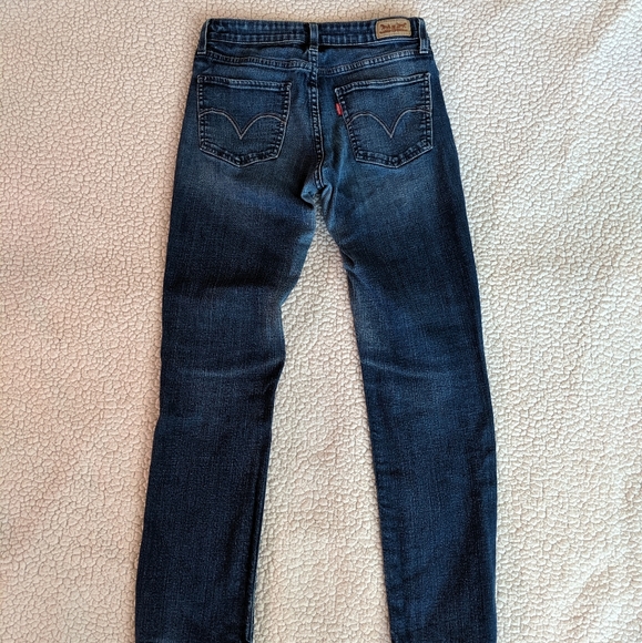 Levi's Mid Rise Skinny jeans (size 6 S/C) - Picture 3 of 11